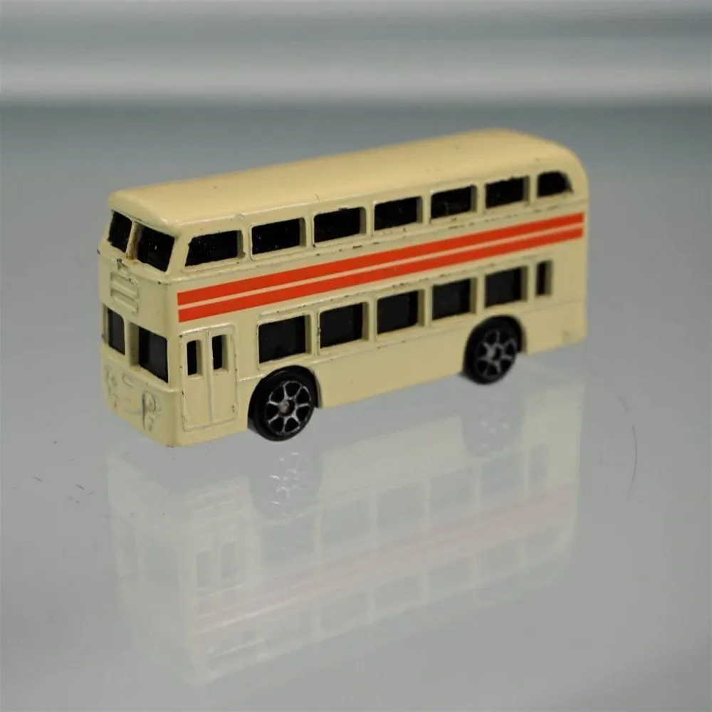 Vintage Maisto Daimler Double Decker Bus Diecast Toy Car